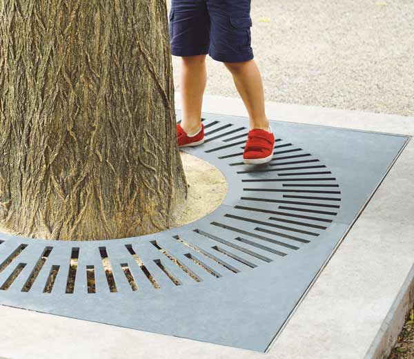 Area - Tree grate - Cardiff