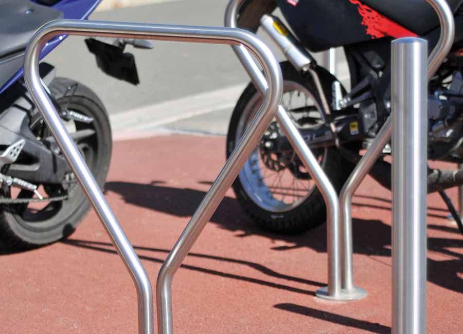 Appui vélos PHENIX conçu et fabriqué par Aréa mobilier urbain