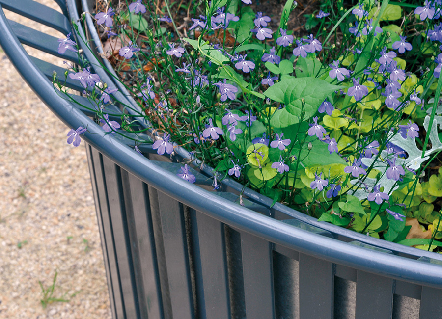 Jardinière TULIPE conçu et fabriqué par Aréa mobilier urbain