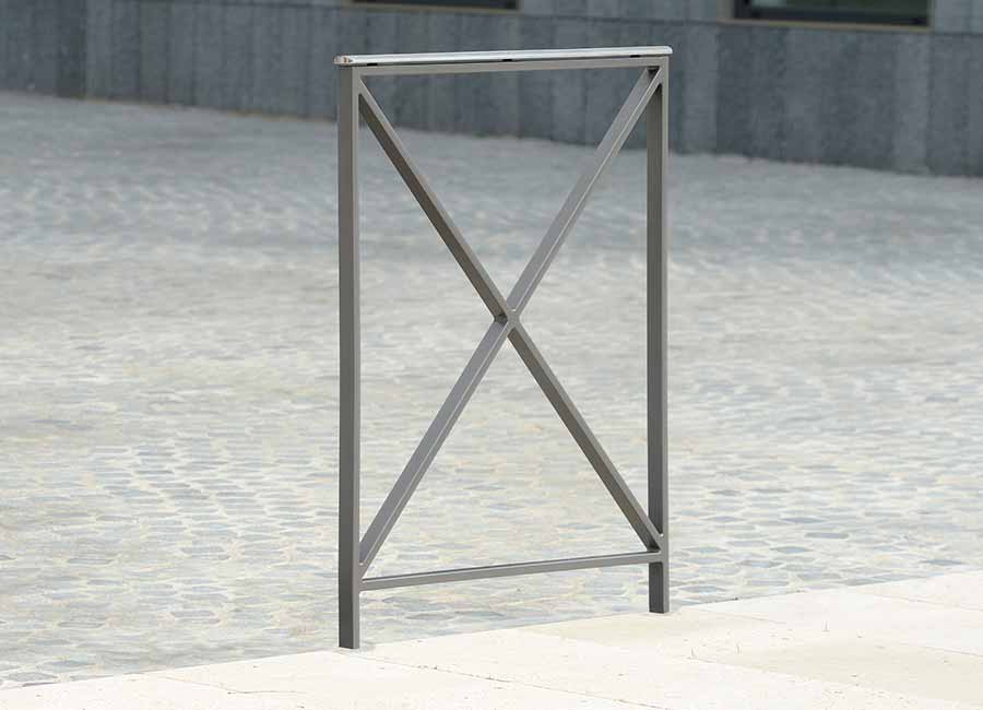 Barrière ACROPOLE conçu et fabriqué par Aréa mobilier urbain