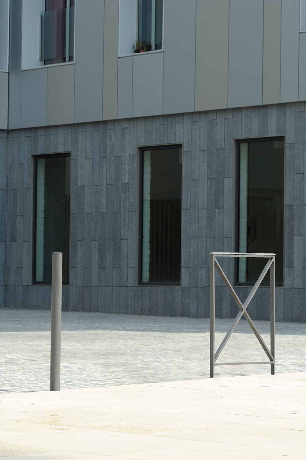 Barrière ACROPOLE conçu et fabriqué par Aréa mobilier urbain