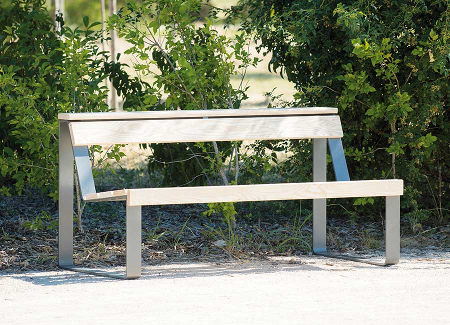 Banc ATLANTIQUE BOIS conçu et fabriqué par Aréa mobilier urbain