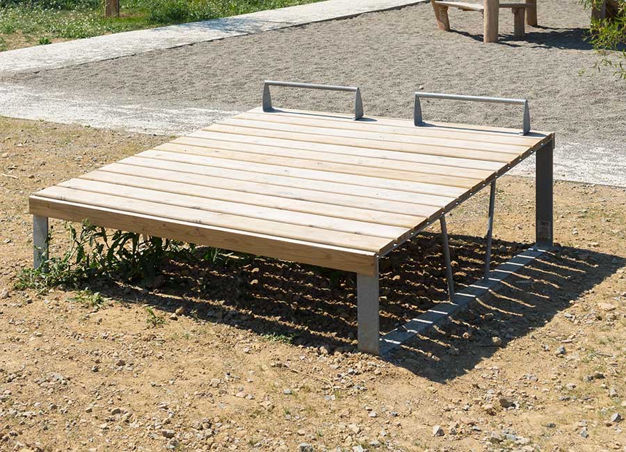 Banc double à Abdominaux OXYGENE conçu et fabriqué par Aréa mobilier urbain