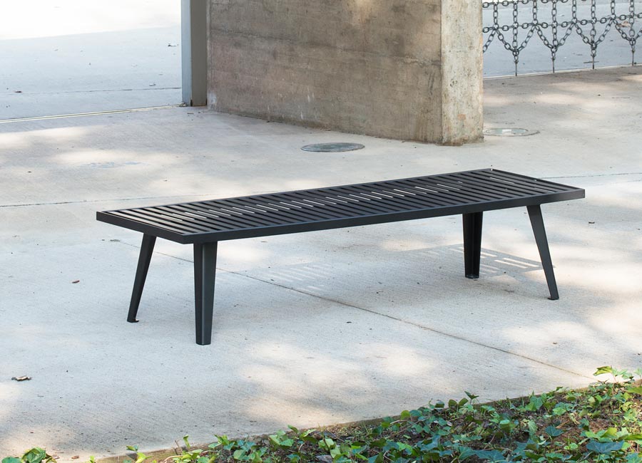 Banc simple ATLANTA conçu et fabriqué par Aréa mobilier urbain