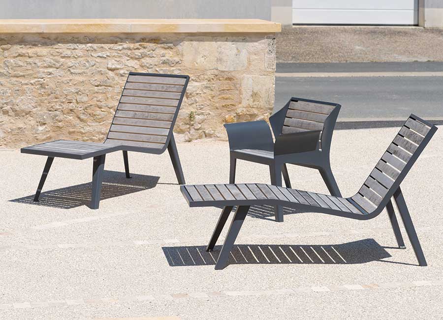 Chaise longue MICHIGAN BOIS conçu et fabriqué par Aréa mobilier urbain