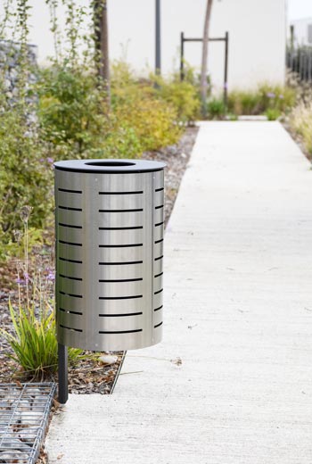 Area - Litter receptacle - Marguerite inox