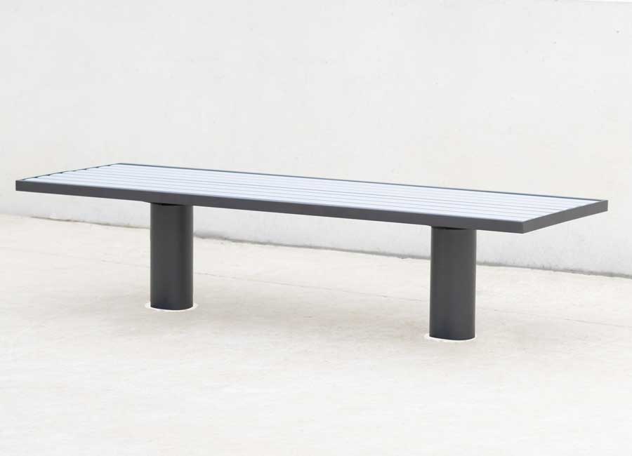 Banc simple TORONTO ALUMINIUM conçu et fabriqué par Aréa mobilier urbain