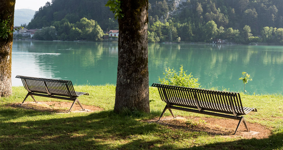 Area - Bench with backrest - Lisbonne