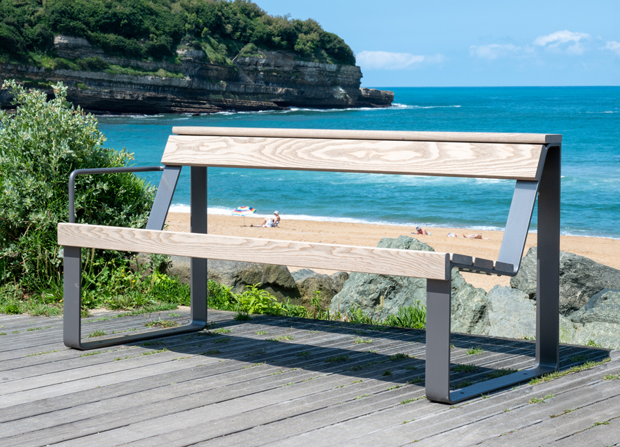 méridienne Atlantique concue et fabriquée par aréa mobilier urbain