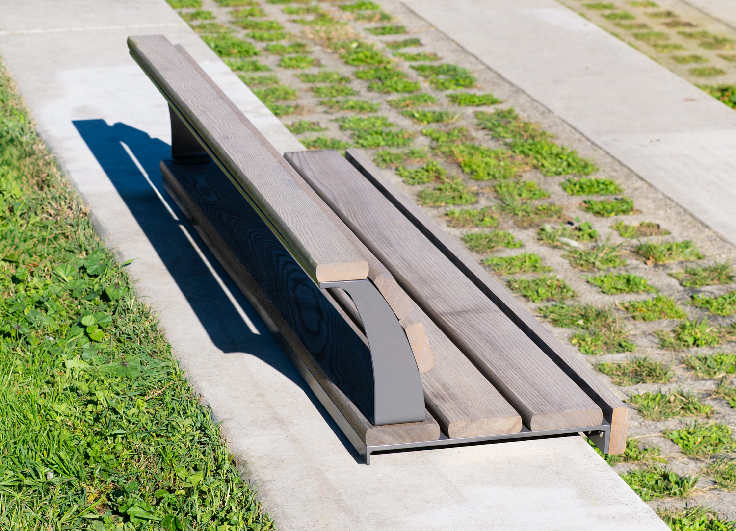 Dossier Atlantique conçu et fabriqué par Aréa mobilier urbain