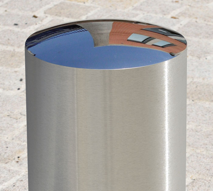 	area_mobilier_urbain_zoom_borne_phenix_inox